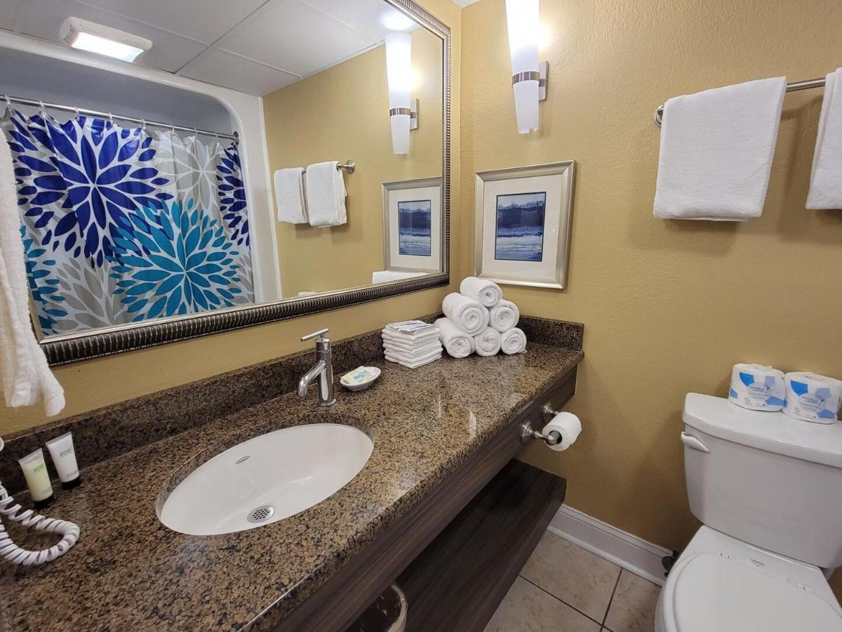 Ocean View King Suite With Modern Decor And Accents - Caravelle Resort 605 Sleeps 4 Guests Myrtle Beach Exterior photo